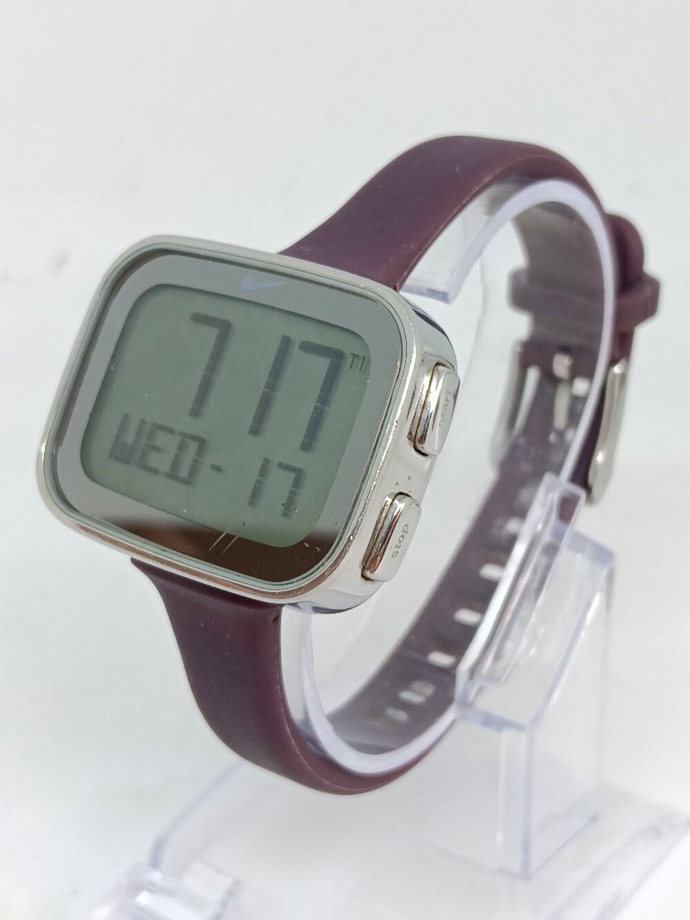 VINTAGE + RARE 2004 Nike Imara Keeva WR0105 Women's 35x28mm Digital Watch